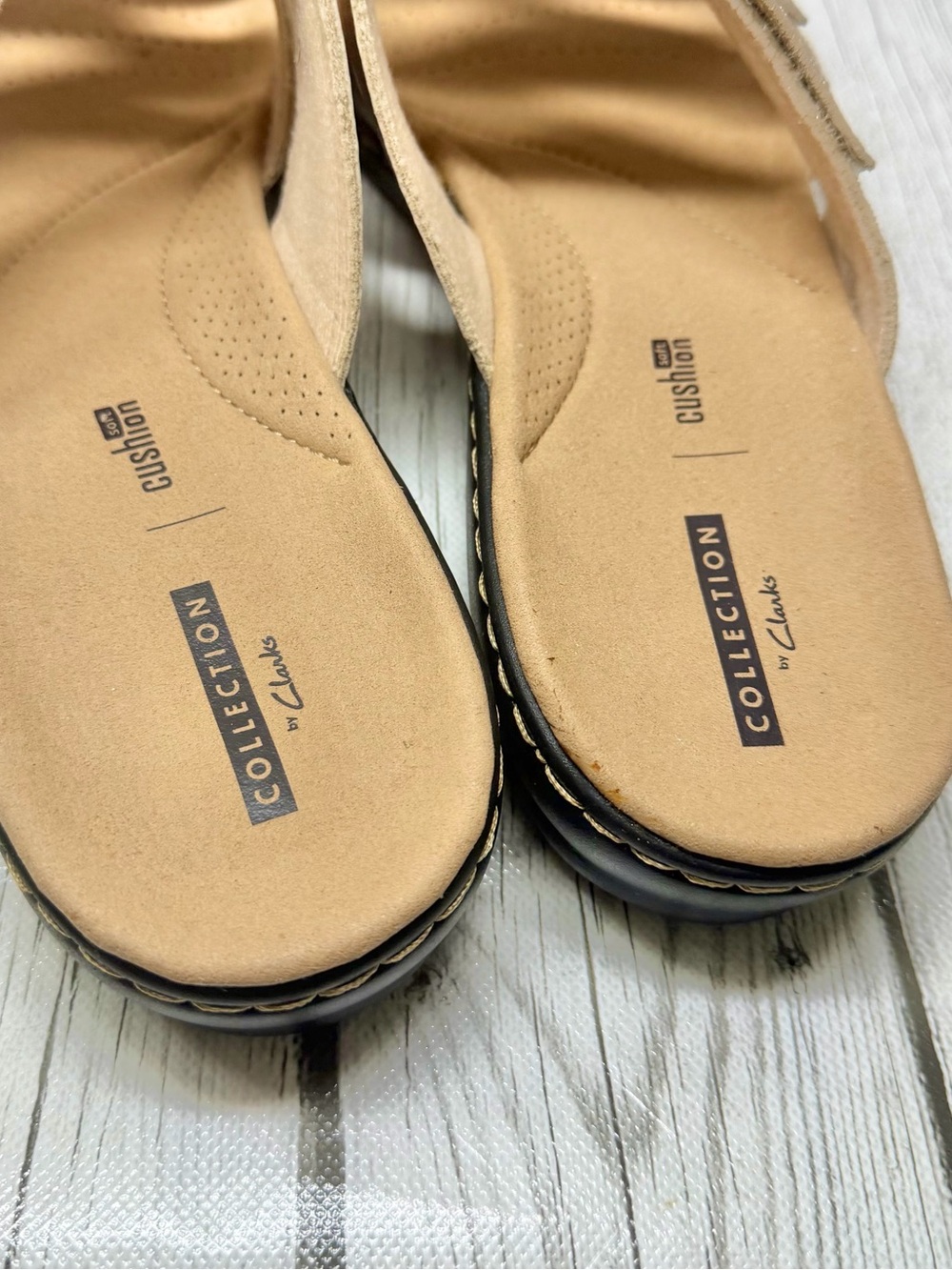 BRAND NEW Size 12 Clarks Leisa Spring slide sandals Rose Gold - Picture 3 of 8